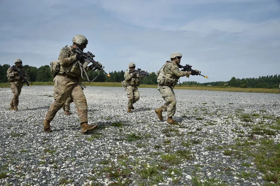 Канада отправит около 500 своих бойцов в Восточную Европу для укрепления позиций