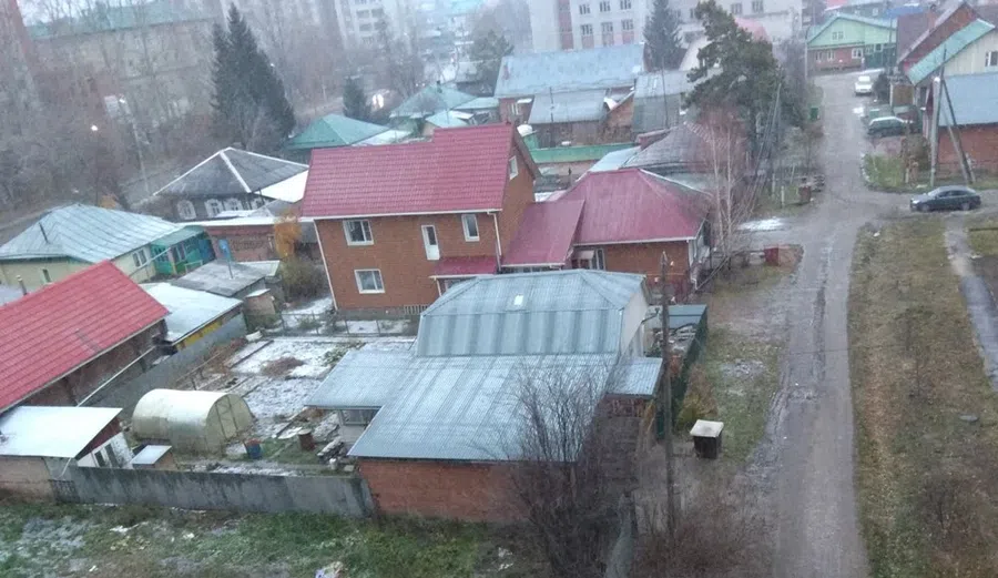 Бердск засыпает снегом 30 октября перед морозами в -13 градусов