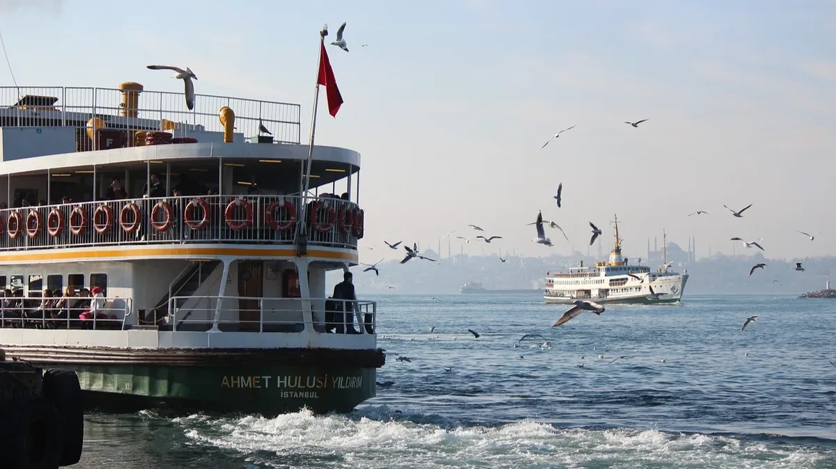 Турция ввела запрет на ввод военных кораблей в Черное море