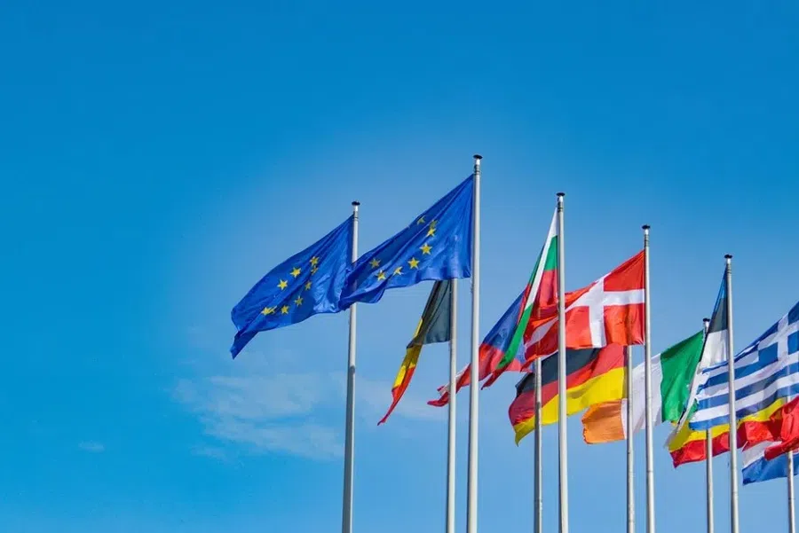 Евросоюз заявил, что хочет видеть Украину в «европейской семье»