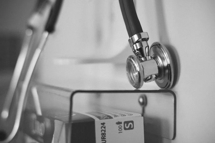В Красноярске прокуратура проверит информацию о смерти пациента в больнице во время пьянки врачей