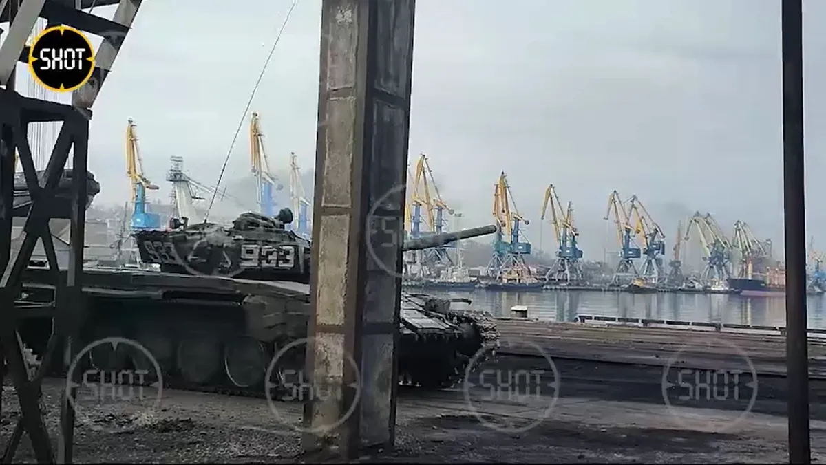 Зачистка порта Мариуполя. Фото: скриншот с видео © Telegram/SHOT