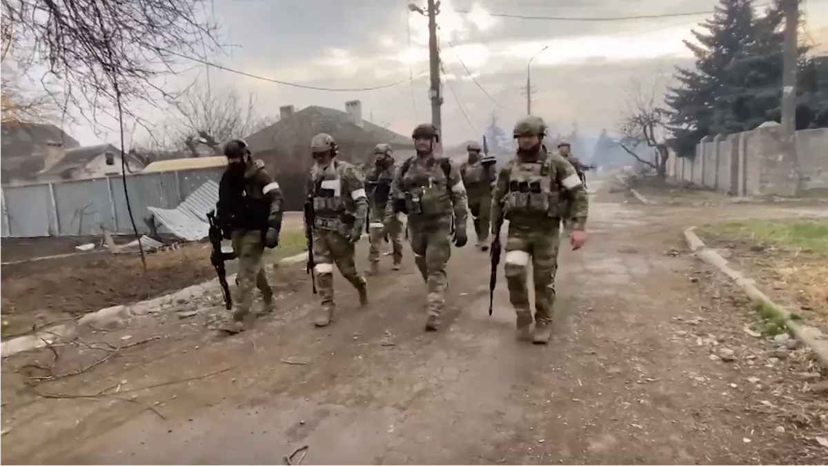 «Бои идут за «Азовсталь» Мариуполь почти зачистили от украинских батальонов 