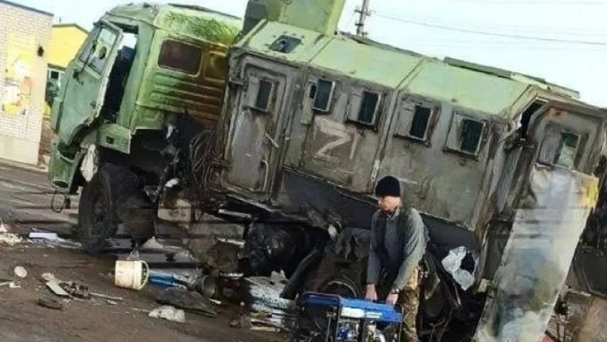 6 сотрудников Росгвардии пострадали в ДТП с КамАЗами на трассе в Воронежской области
