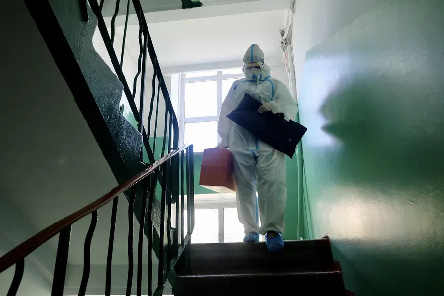 В ковидных госпиталях Новосибирской области лежат 45 детей на 26 декабря. С начала пандемии коронавирус обнаружили у 10 543 несовершеннолетних