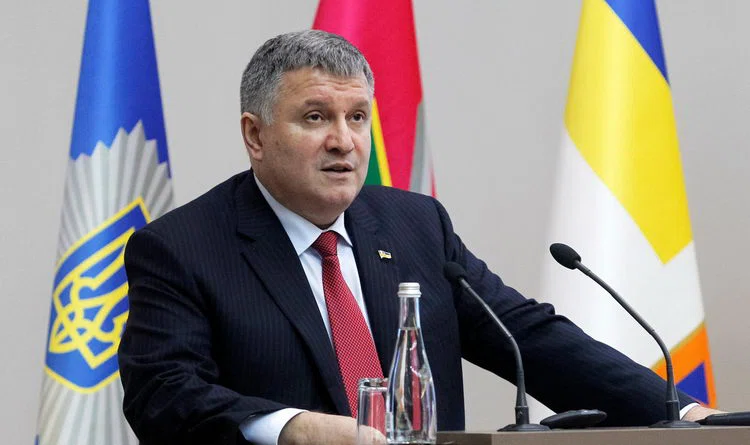 "Честь имею!": Аваков подал в отставку с поста главы МВД Украины