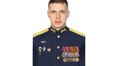 Бердск прощается с погибшим в военной операции на Украине капитаном Иваном Романовым
