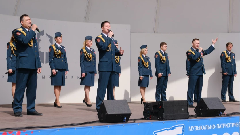 Митинг-концерт «Zа мир – без нацизма!» проходит в Новосибирской области (18+)