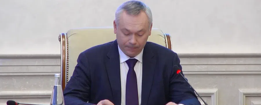 Губернатор Новосибирской области Травников отметил, что переживет иски от противников QR-кодов
