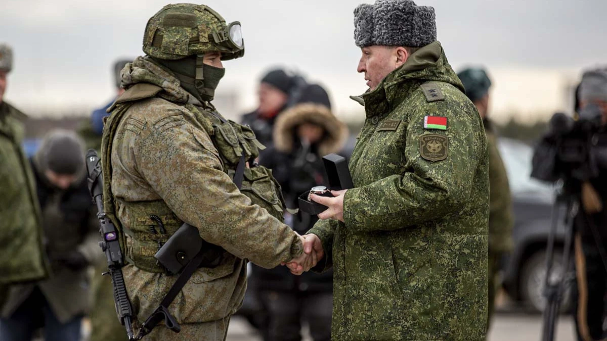 Арестович испугался, что Минск и Москва выступят вместе военными действиями против Киева 