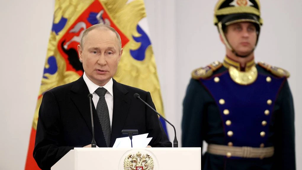 Владимир Путин выступил с речью на церемонии награждения государственными наградами 12 июня. Фото: ТАСС