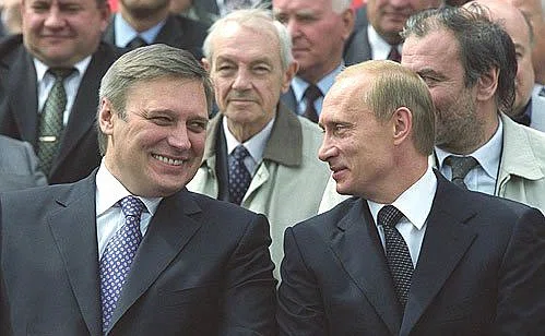 Михаил Касьянов (на фото слева) с 2000 по 2004 год был председателем российского правительства