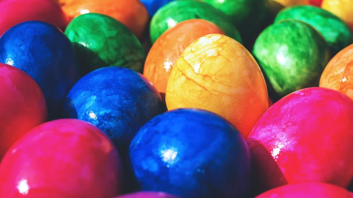 Когда Пасха в 2022 в России: традиции празднования Христова Воскресения и почему символами дня стали кулич и крашеные яйца