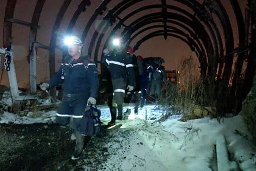 Тела еще пяти погибших горняков подняли из шахты «Листвяжная» в Кузбассе