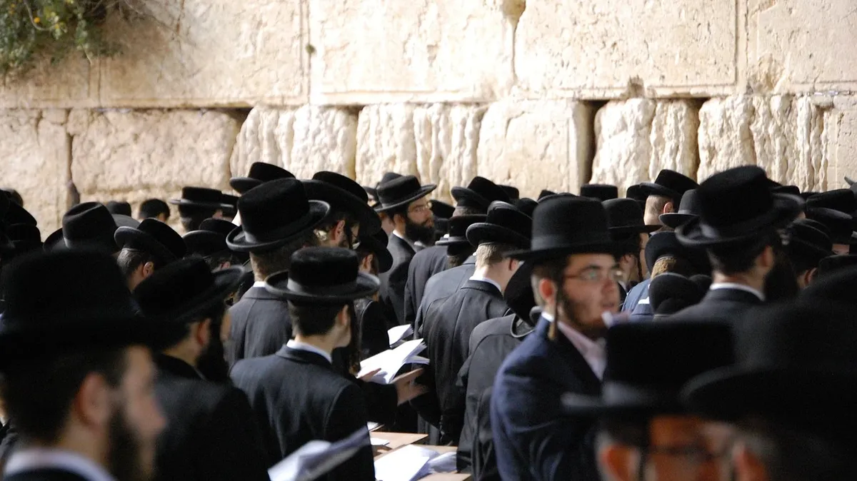 Евреи отмечают Песах, читают Тору. Фото: pixabay.com