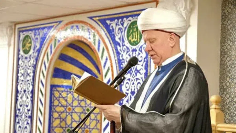 Муфтий Крганов: Празднующие светский Новый год мусульмане не становятся изменниками веры, это предрассудки