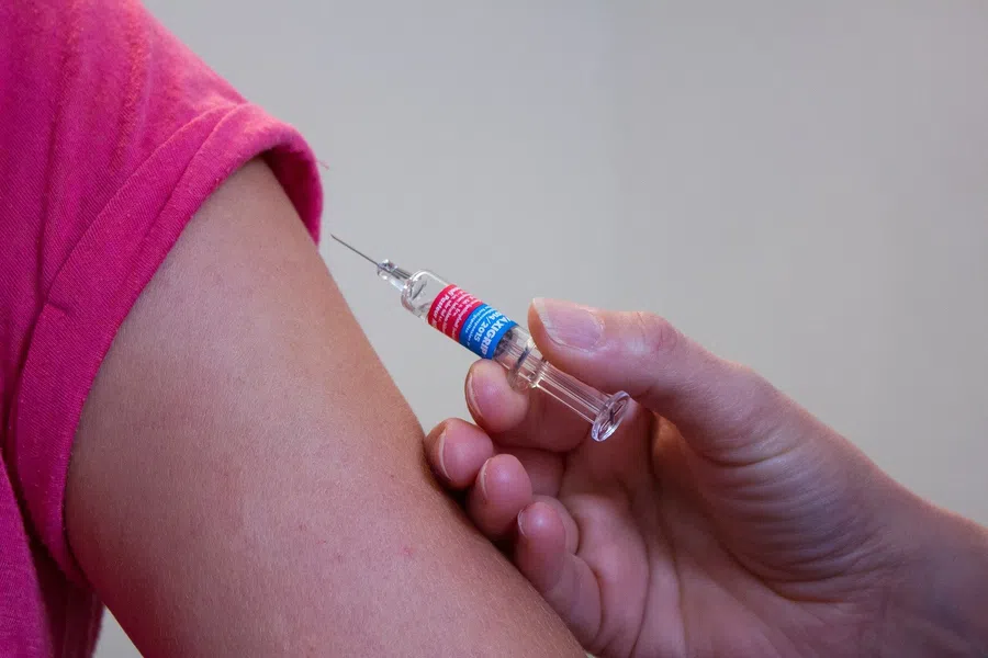 В Саратовской области министр здравоохранения написал письмо антипрививочникам о пользе вакцинации от коронавируса