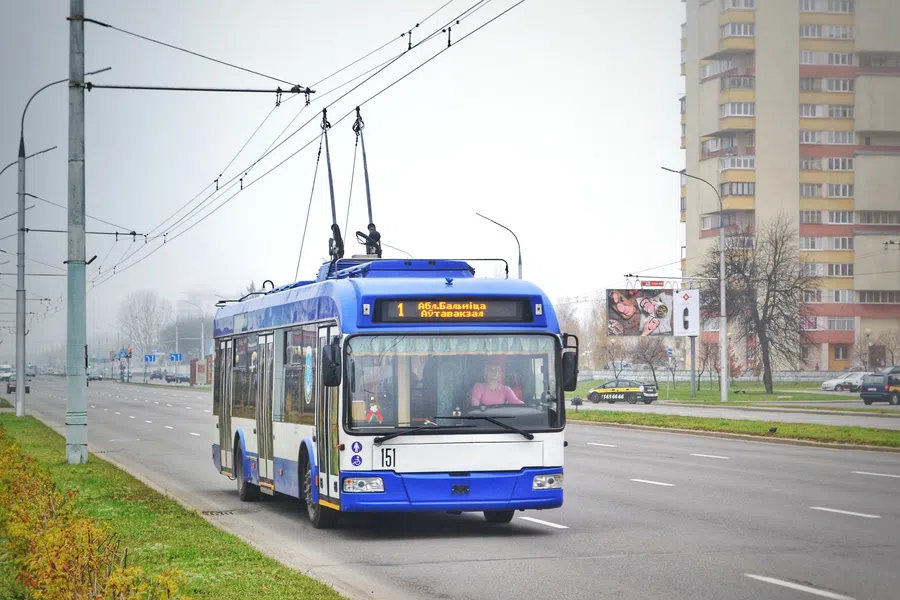 Новые подробности смерти выпавшей из троллейбуса пассажирки раскрыл СК Новосибирска