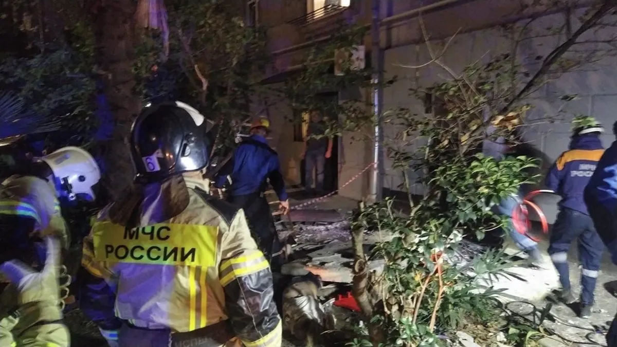 В Сочи при обрушении балкона в высотке погибли два человека, третий – в больнице