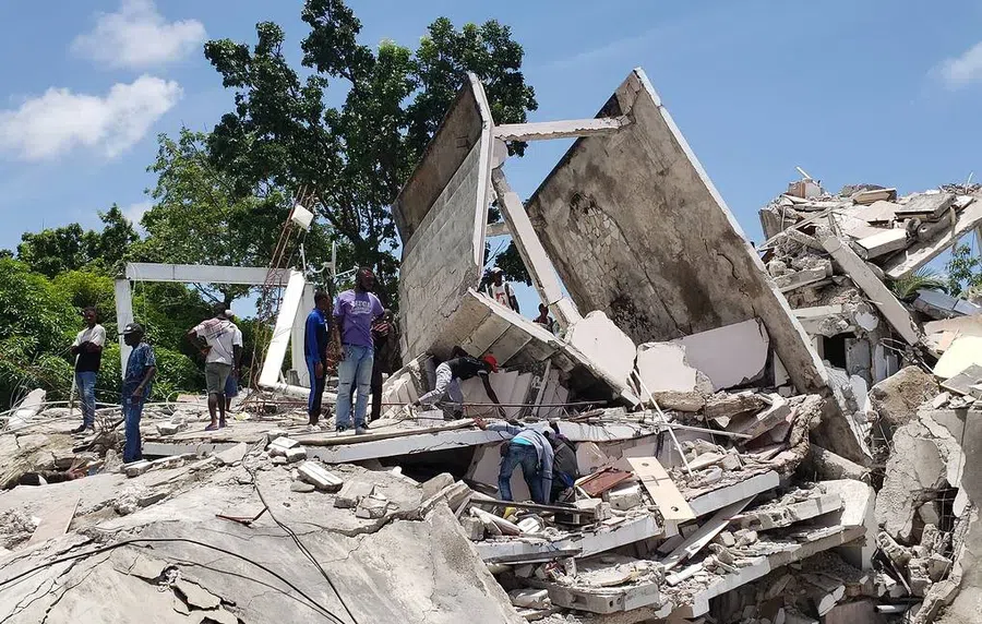 Число погибших при землетрясении в Гаити выросло до 304