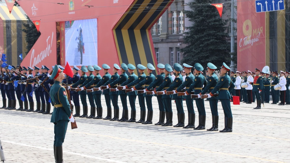  В Москве началось празднование 9 Мая 2022: Прямая онлайн-трансляция Парада Победы