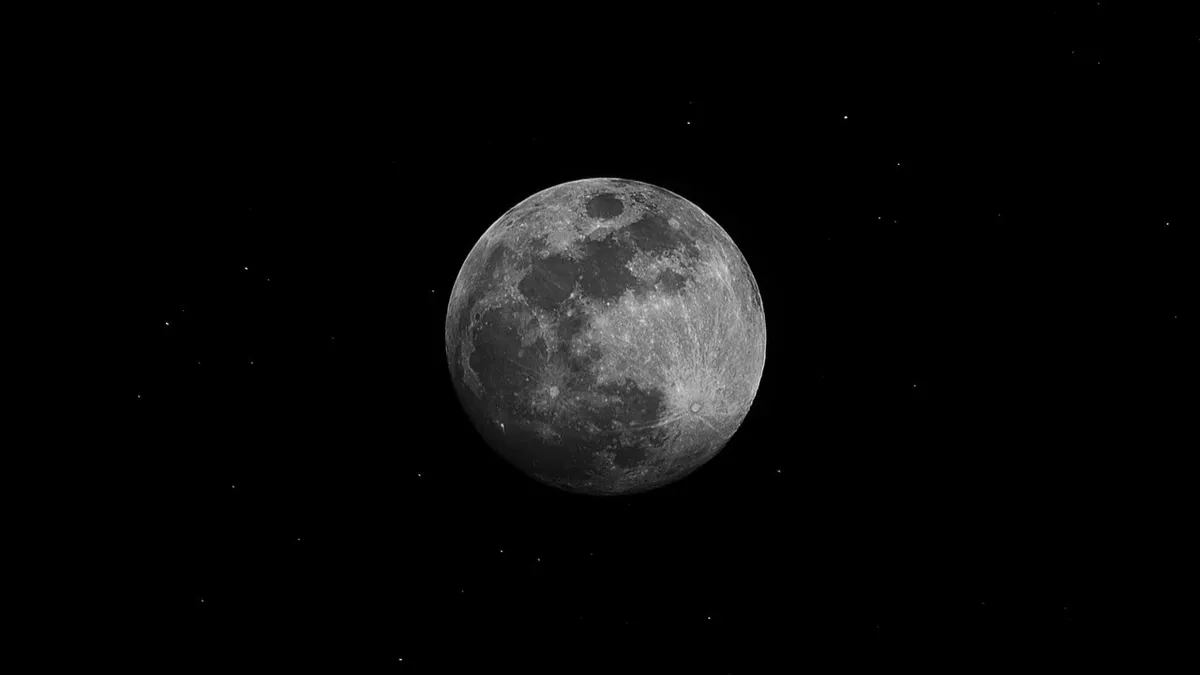 16 мая - Роковое Полнолуние 2022: все опасности одновременного полного лунного затмения, когда затмение и полнолуние встретятся в 7:13 – пять обязательных дел, два запрета, пять магических обрядов 