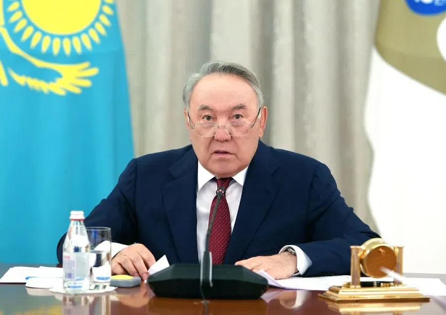 Экс-президент Казахстана Назарбаев сохранит должность в Конституционном суде и право выступать в правительстве