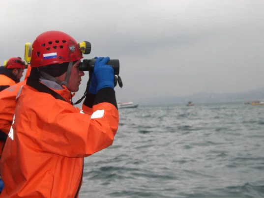 Спасатели круглосуточно работают в акватории Черного моря