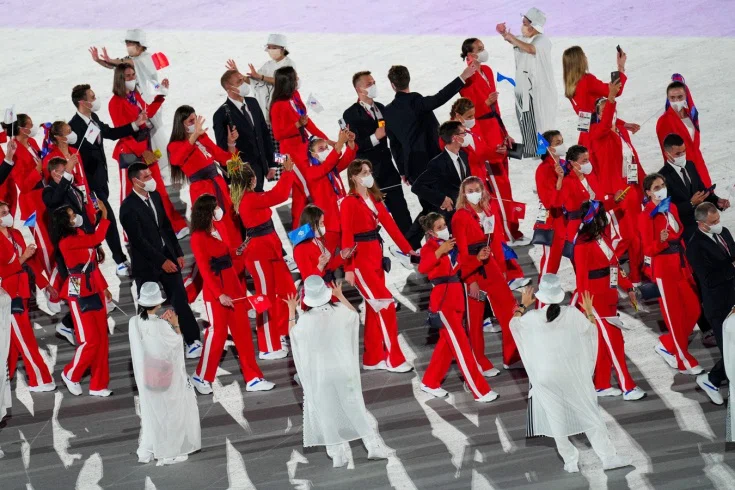 Сборная России вышла на церемонию открытия Олимпиады в Токио без триколора