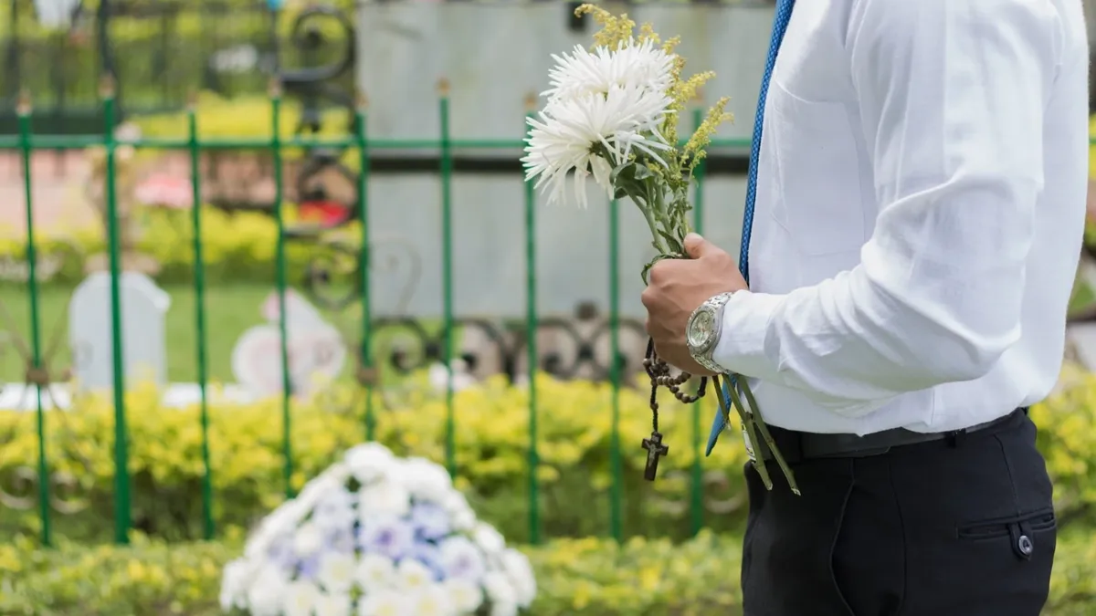 Фантастические похороны: какие виды погребения станут популярны в ближайшем будущем 