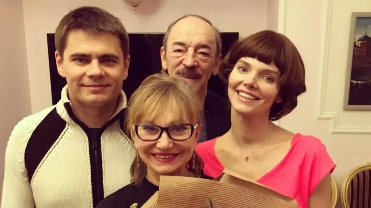 Михаил Боярский вместе с семьей. Фото: @lizavetabo | Instagram*