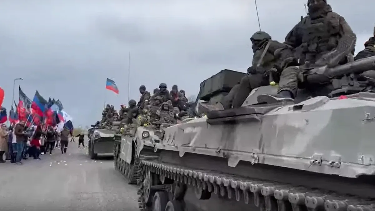 Кадыров рвался на штурм «Азовсталь» - отменил Путин: чеченский воин Борец зачищает Мариуполь. Штурмовой батальон «Сомали» цветами и слезами встречали в Донецке – видеохроники Донбасса 