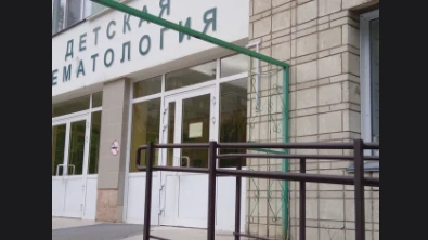 «Просила врача подойти, отмахнулся». Жительница Новосибирска, потерявшая в реанимации трехлетнего сына, получит 20 тысяч рублей 