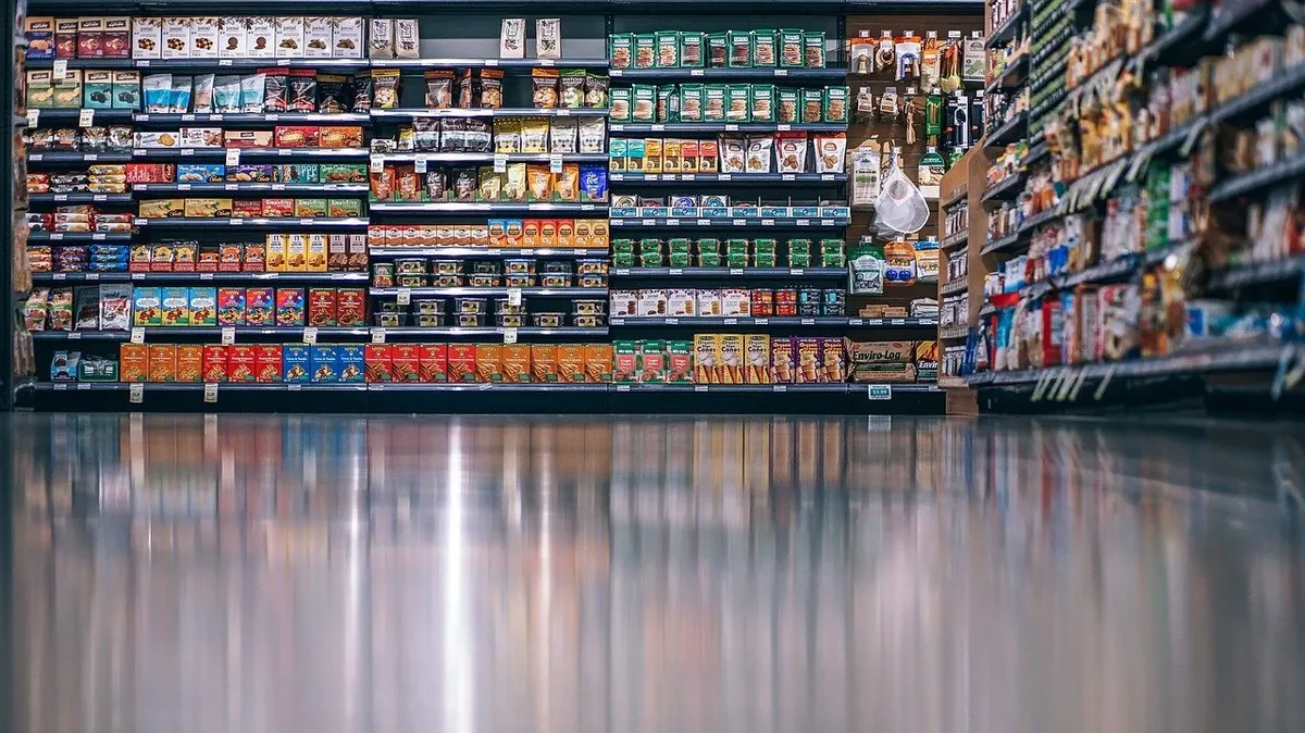 В Европе ограничивают продажу продуктов в супермаркетах во избежание дефицита