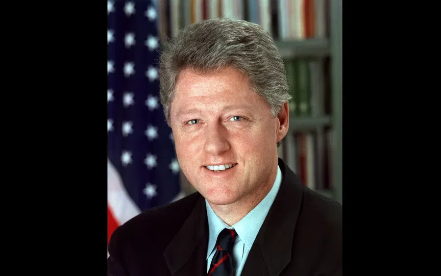 Экс-президент Билл Клинтон находится в реанимации из-за инфекции мочевыводящих путей