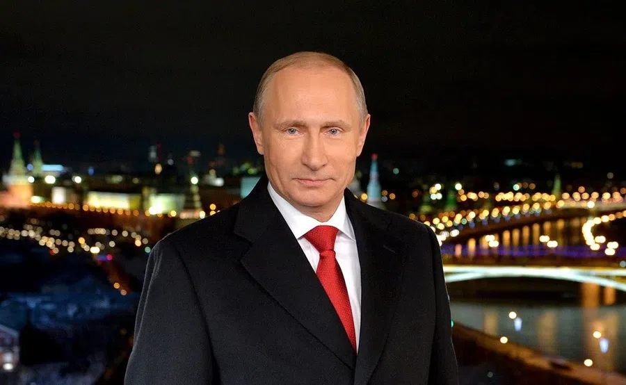 «Год был непростым»: Речь Владимира Путина для россиян 31 декабря стала мемом из-за ролика КВН