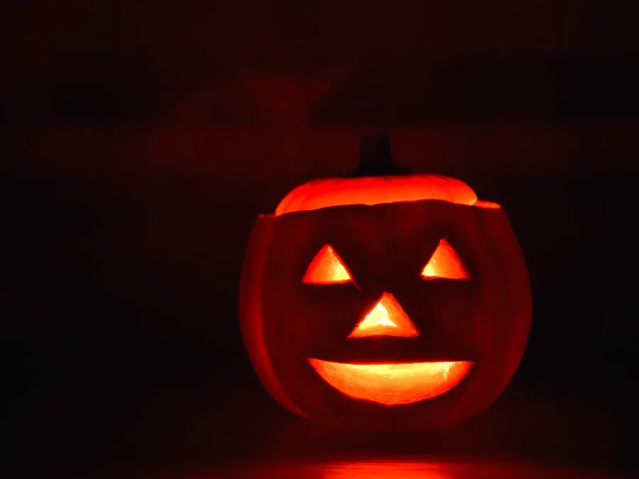 Главным атрибутом Хэллоуина является тыквенный Джек. Фото: Pxfuel.com