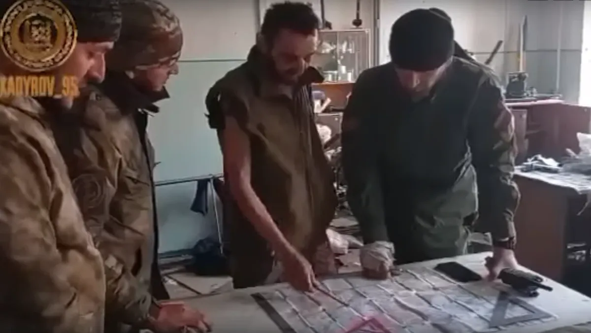«Я не знал. Не надо теперь горбатого нам лепить » Военнопленный ВСУ сообщил спецназу Чечни о  численности и дислокациях в Мариуполе – Кадыров показал видео