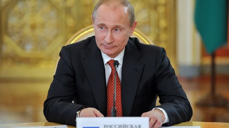 Недурно: Владимир Путин отчитался о своих доходах за 2021 год 