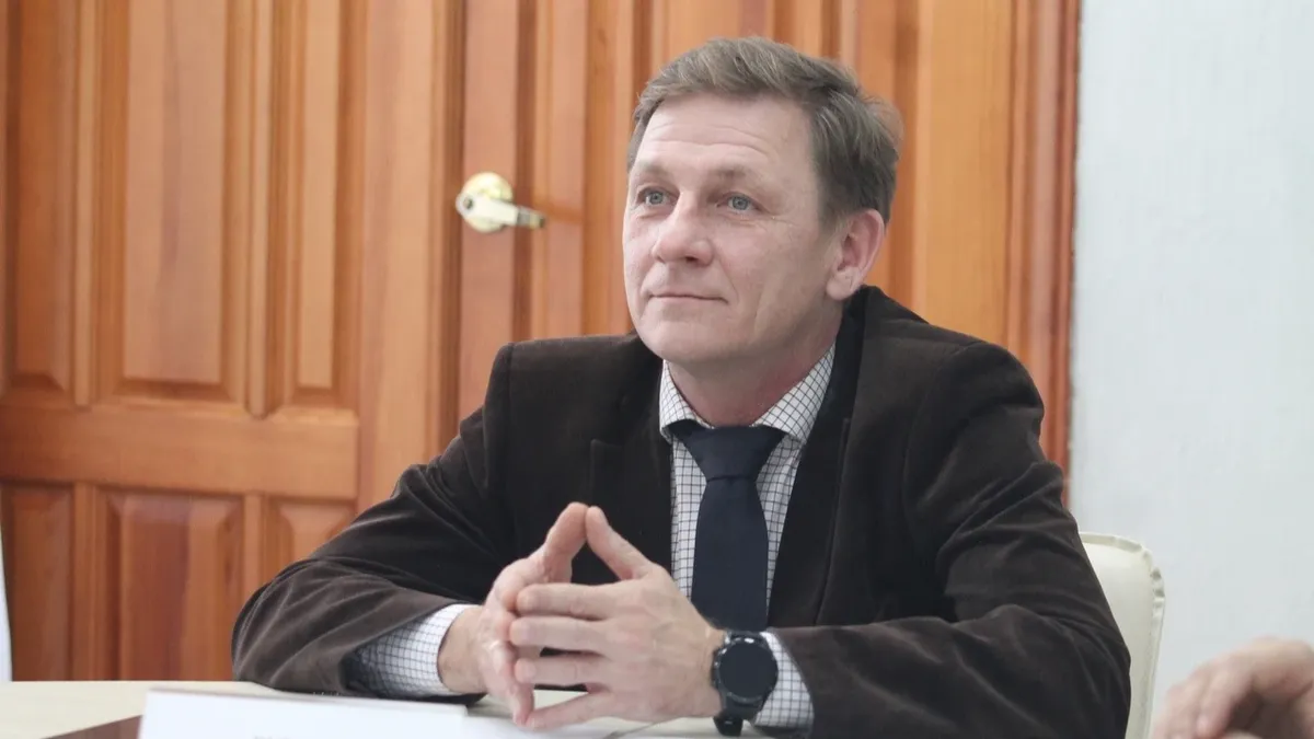 Мэр Бердска Роман Бурдин сообщил, что от его лица жителям пишут мошенники 