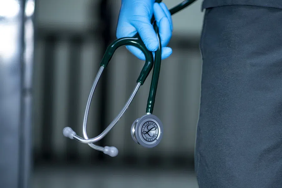 В Сургуте медики назвали причину суицида троих медсестер: затравило руководство