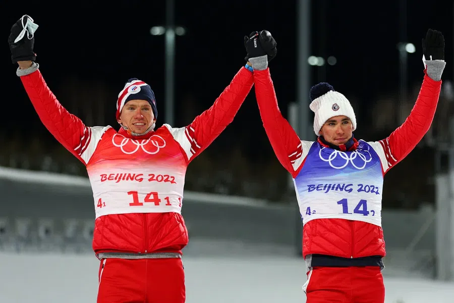 Российские лыжники Большунов и Терентьев завоевали бронзу в командном спринте на Олимпиаде-2022 в Пекине