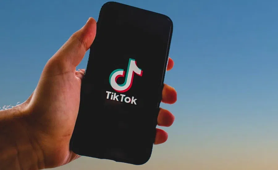 TikTok ограничил публикацию нового видео и прямые трансляции в России из-за закона о фейках