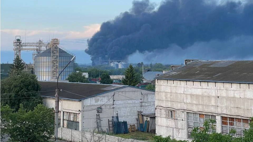 Первый удар Украина нанесла из новых американских РСЗО по ЛНР. Фото: PUTIN TG TEAM