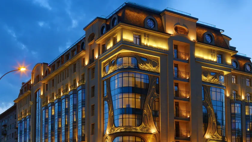 Сеть отелей Marriott , строившая свой бизнес в РФ 25 лет, приостанавливает деятельность в России