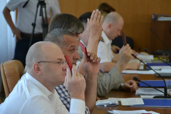 Депутаты Бердска проголосовали за отмену прямых выборов мэра и за концессию
