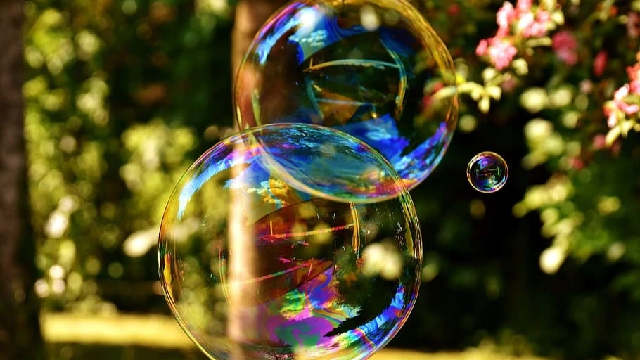 День пускания мыльных пузырей отмечается 9 июня. Фото: piqsels.com