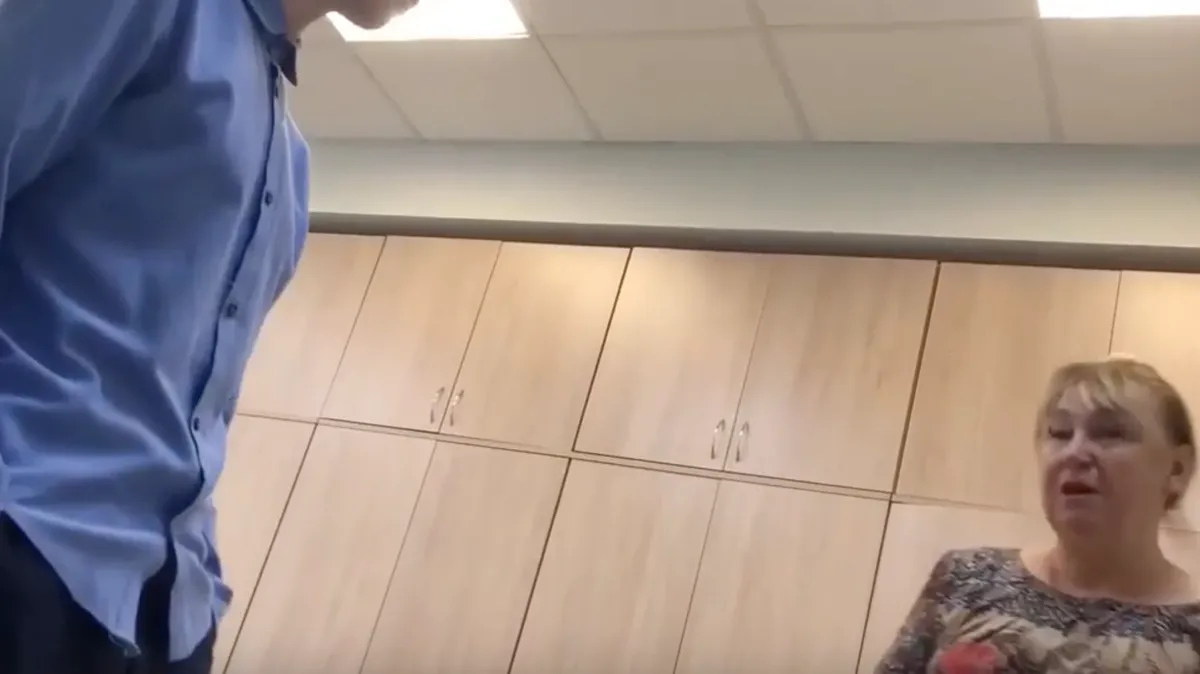 «Пулю в висок!»: в Прикамье учитель жестко унижала ученика из-за опоздания. Новые подробности инцидента