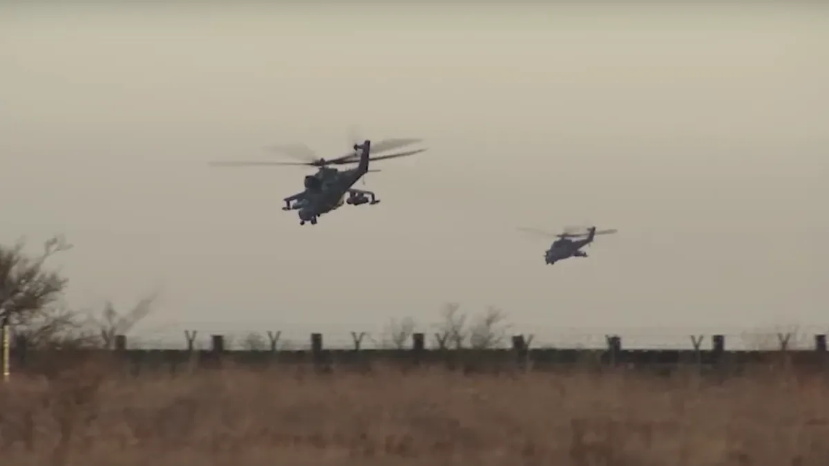 Минобороны показало видео уничтожения штурмовой авиацией ЗРК «Бук» ВСУ. Но сначала ракета «Бука» попала в российский вертолет