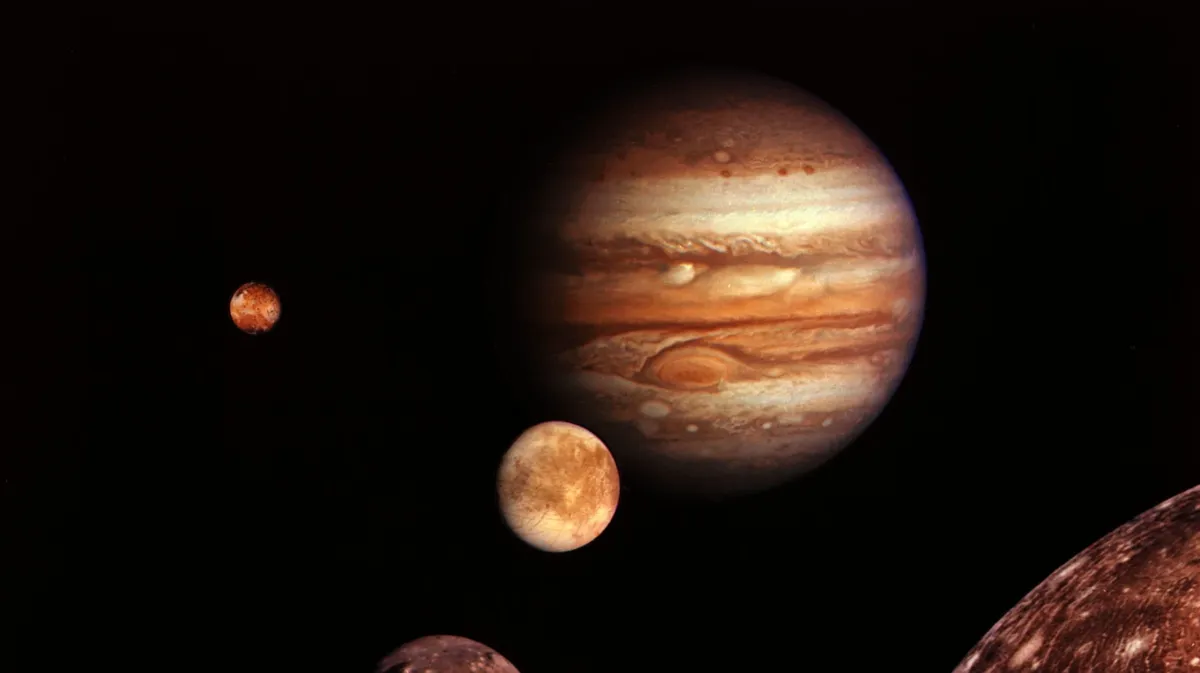 Венера и Юпитер идут парадом по первому коридору затмений 2022: что можно и нельзя делать до 16 мая – плюс три сильных энергетических обряда 